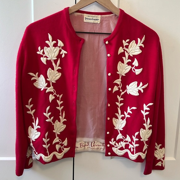 VTG Cardigan by Helen Bond Carruthers1950s. Antique lace-appliquéd cashmere